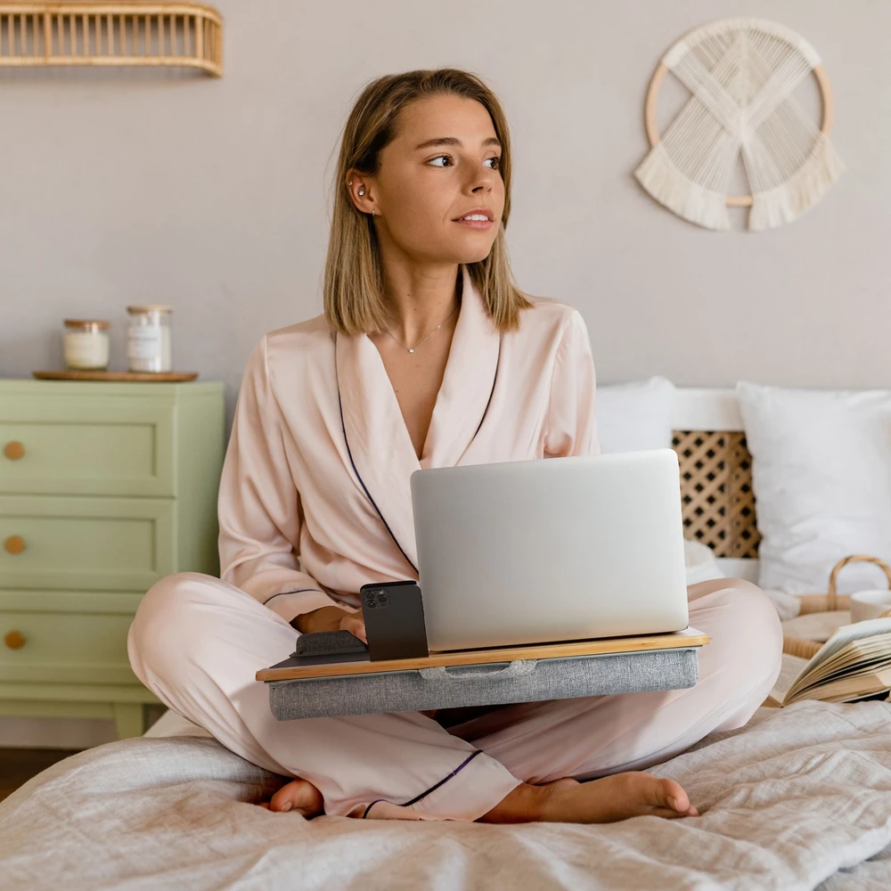 Relaxdays Nešiojamojo kompiuterio pagalvėlė su riešo atrama ir pelės kilimėliu
