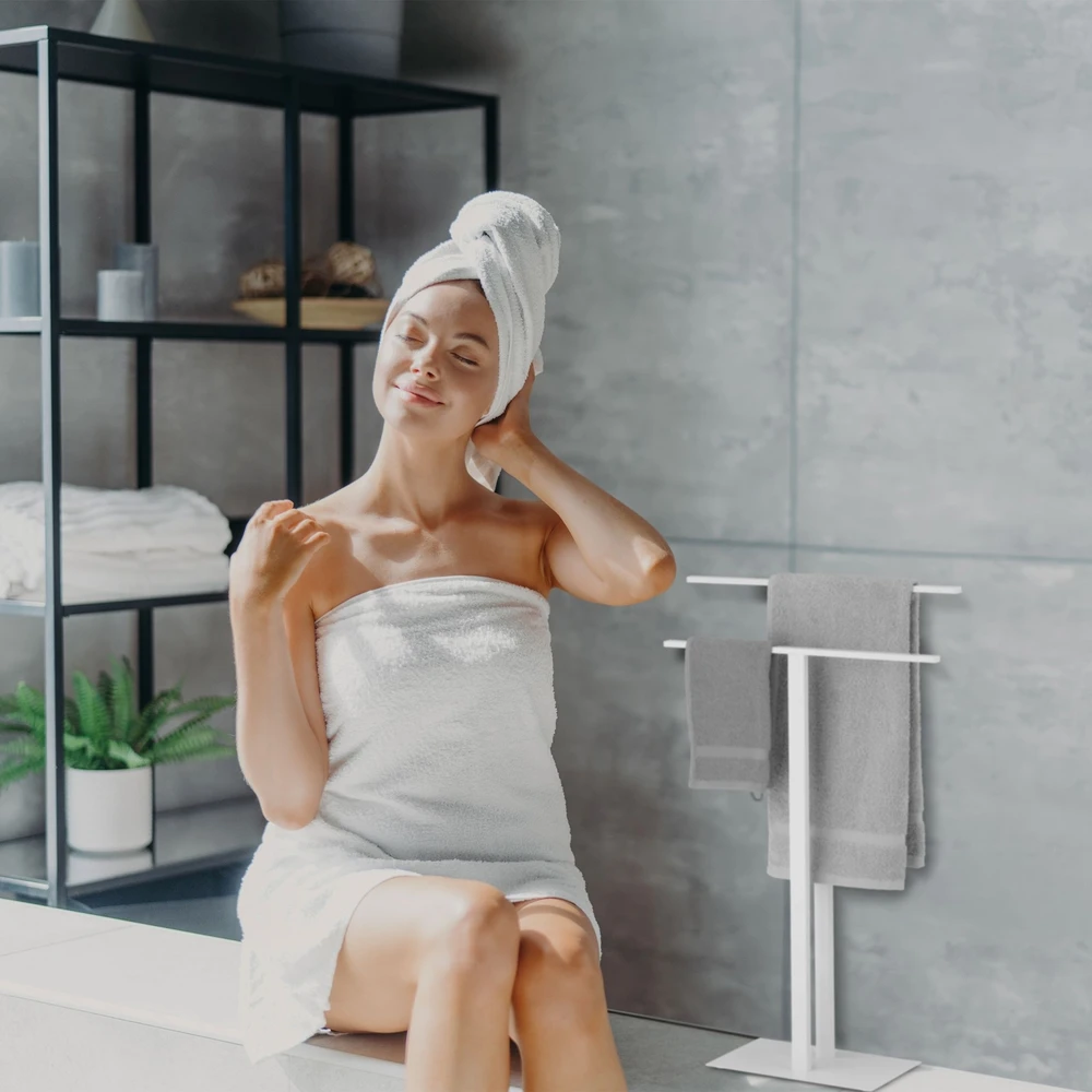 Relaxdays T-Design balta metalinė rankšluosčių džiovyklė
