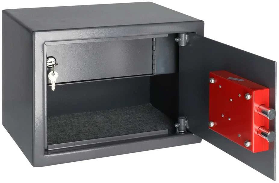 BRIHARD PISTOL & AMMO K seifas 3 pistoletams