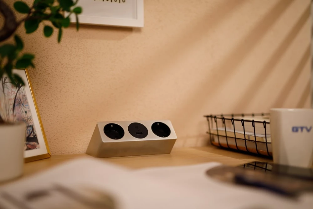 Furniture socket SOFITO, 2xSHUKO, USB A+C, cable 1.5 m, stainless steel