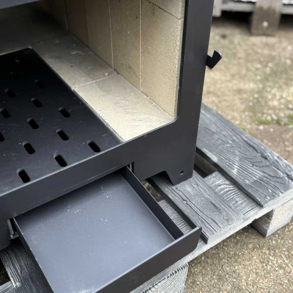 Krosnelė "Buržuika" Kalmetal 10kW su šamotu ir dviem rinkėmis