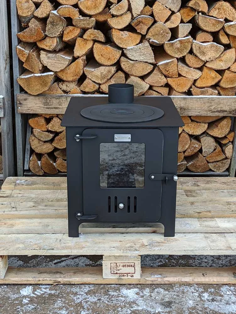 Krosnelė - židinys "Buržuika" Kalmetal 8kW su šamotu ir rinkėmis