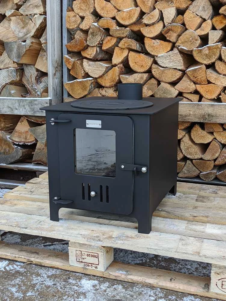 Krosnelė - židinys "Buržuika" Kalmetal 8kW su šamotu ir rinkėmis