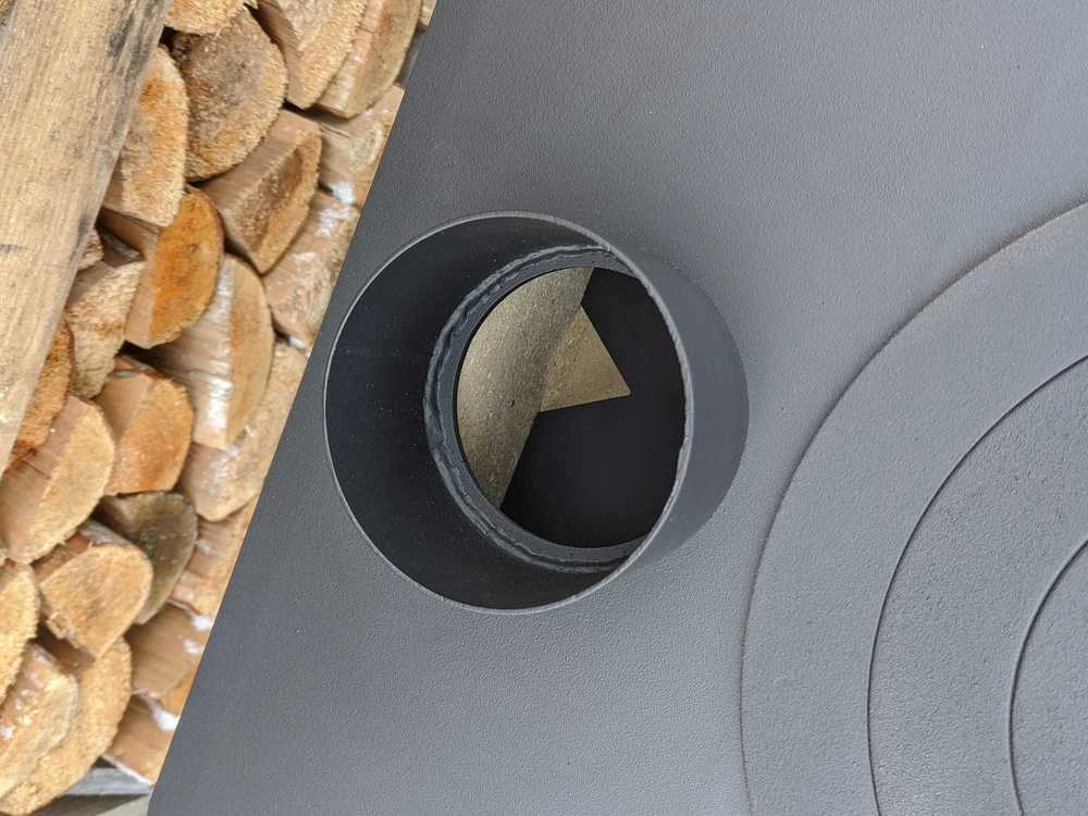 Krosnelė - židinys "Buržuika" Kalmetal 8kW su šamotu ir rinkėmis