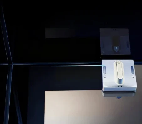 Abir WD9 9000PA langų valymo robotas su 4 krypčių purškimu, lazeriniu jutikliu, išmania atmintimi, baltas