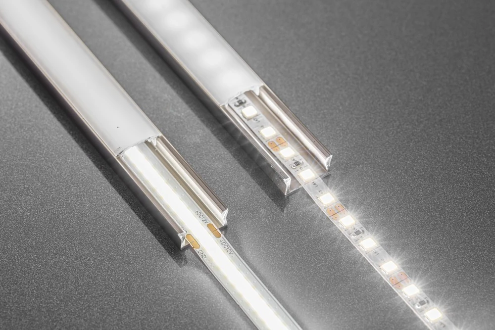 GTV LED juosta COB 12V, 320LED/m, 8mm, 8W/m, be gelio, šiltai balta