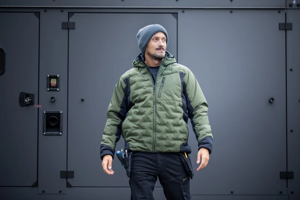PAUL insulated jacket with hood olive L (52)