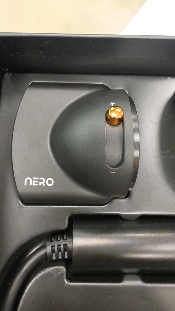 Plaukų džiovintuvas OSOM Professional NERO BLDC Plaukų džiovintuvas OSOMPF8GR, 1600 W, žalios spalvos (Ekspozicinė prekė)