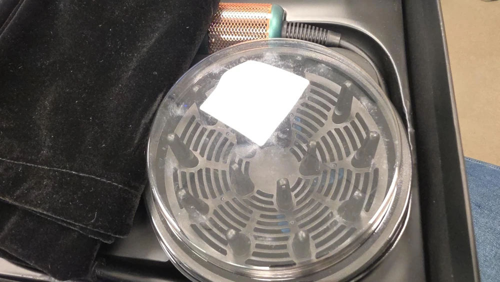 Plaukų džiovintuvas OSOM Professional NERO BLDC Plaukų džiovintuvas OSOMPF8GR, 1600 W, žalios spalvos (Ekspozicinė prekė)