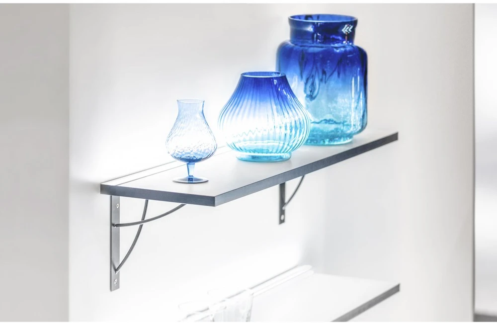 Shelf support NEO, 18x18 cm, juodas mat