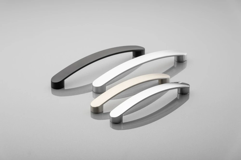 Zamak handle GENOA, length 160 mm, matt juodas