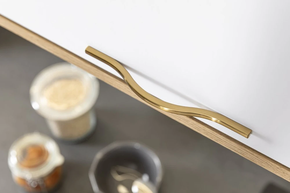 Zamak handle VITO C = 160 mm golden brass