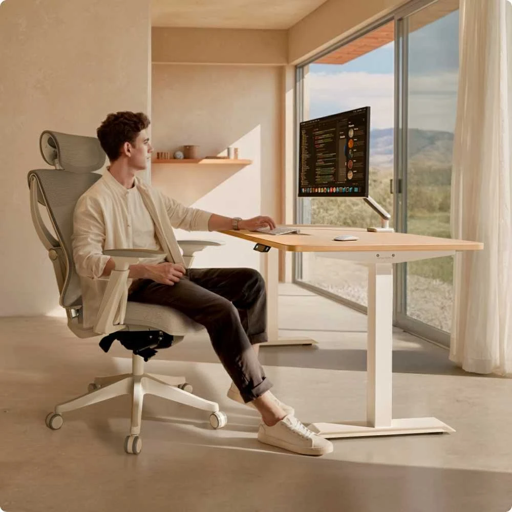 Elektrinis reguliuojamo aukščio stalas Desktronic HomeOne Baltas/Ąžuolas, 160x80cm, Dvigubas motoras, USB ir USB-C įkrovimo lizdai