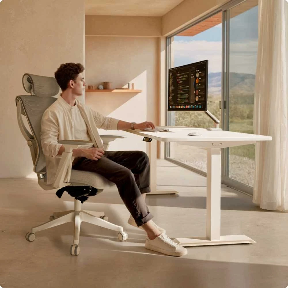 Elektrinis reguliuojamo aukščio stalas Desktronic HomeOne Baltas/Baltas, 140x70cm, Dvigubas motoras, USB ir USB-C įkrovimo lizdai