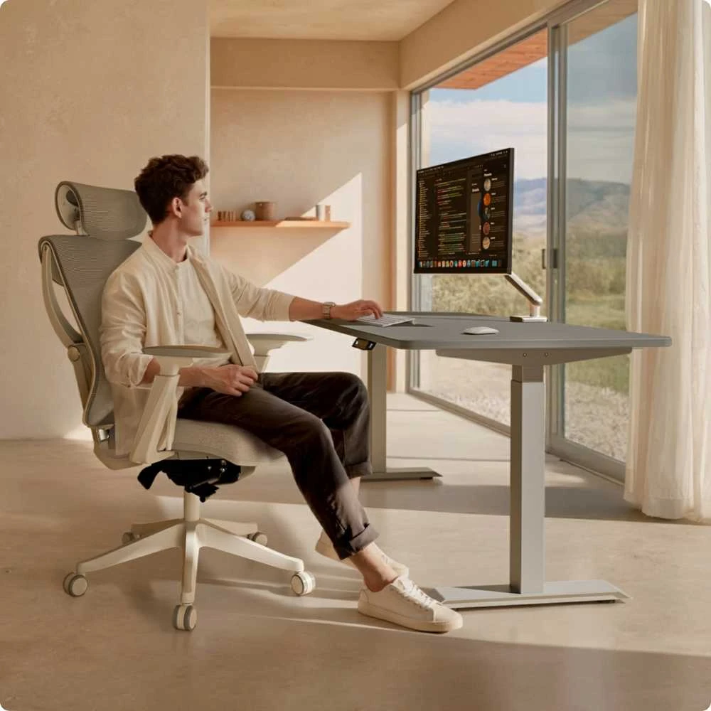 Elektrinis reguliuojamo aukščio stalas Desktronic HomeOne Pilkas/Pilkas, 140x70cm, Dvigubas motoras, USB ir USB-C įkrovimo lizdai