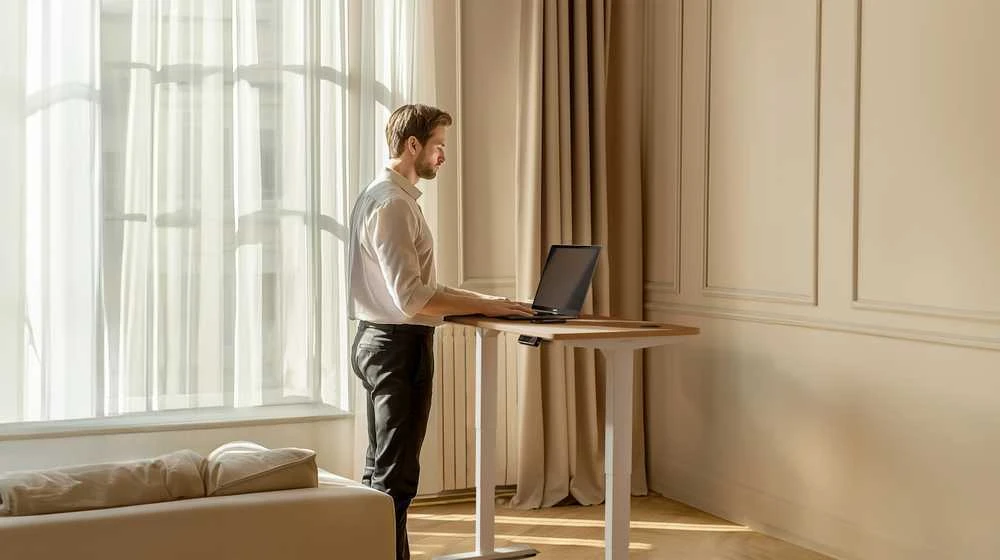 Elektrinis reguliuojamo aukščio stalas Desktronic HomePro Juodas/Ąžuolas, 200x80cm, Dvigubas motoras, USB ir USB-C įkrovimo lizdai