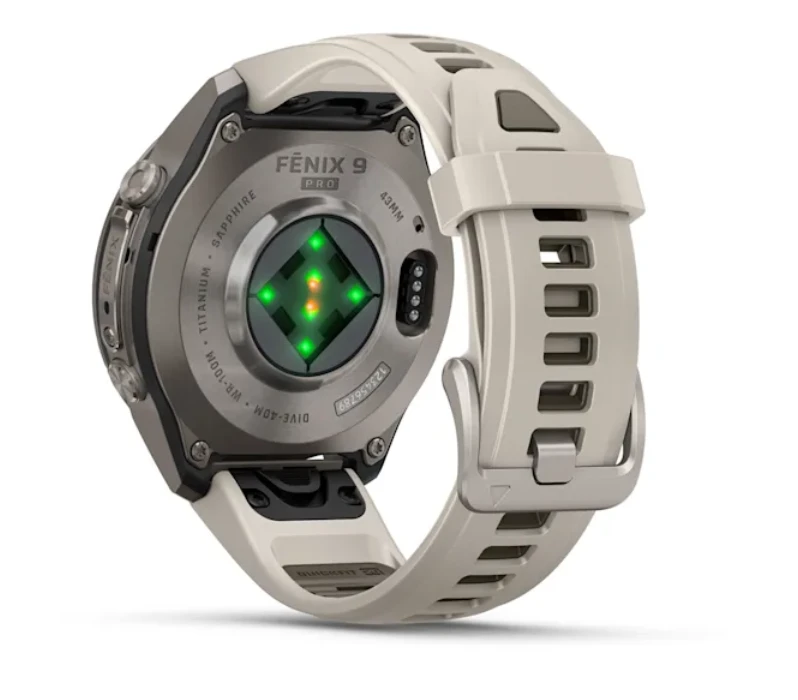 Išmanusis laikrodis Garmin fēnix® 9 Pro – 43mm, Titanas su rūko pilkos / tamsios smiltainio spalvos silikoniniu dirželiu | 010-04335-86