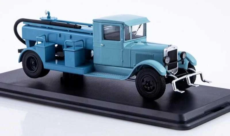 Plovimo sunkvežimio „Zis-11 PMM-2” modelis, 3+