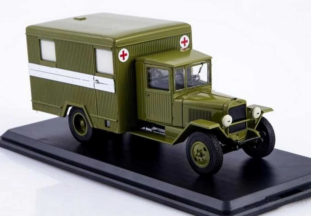 Sanitarinio sunkvežimio "Zis-44" modelis, 3+