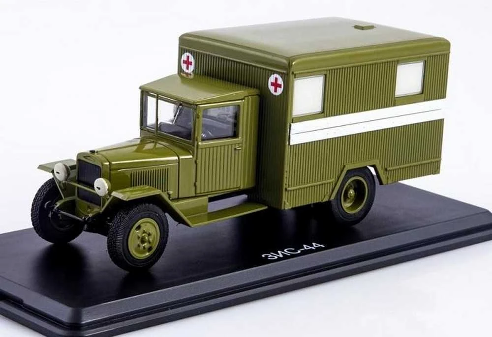 Sanitarinio sunkvežimio "Zis-44" modelis, 3+