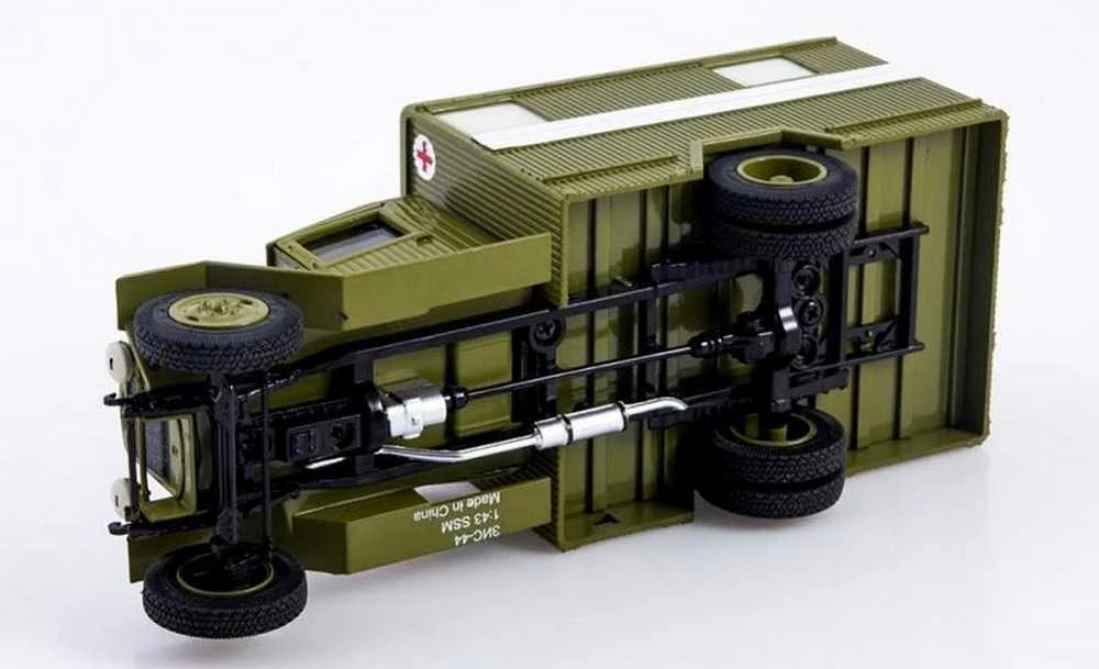 Sanitarinio sunkvežimio "Zis-44" modelis, 3+