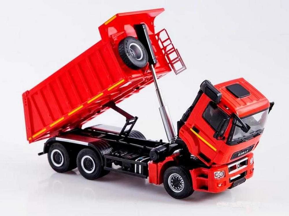 Sunkvežimio savivarčio „Kamaz 6520-21010-53” modelis, 3+