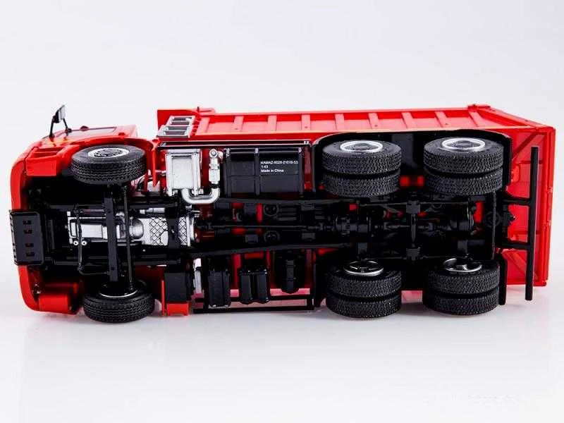 Sunkvežimio savivarčio „Kamaz 6520-21010-53” modelis, 3+