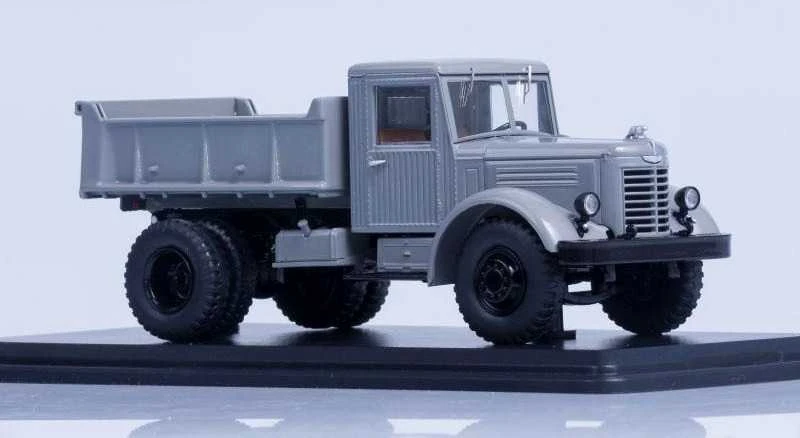 Sunkvežimio "Yaaz-205" modelis, 3+