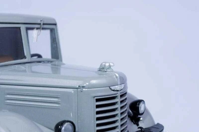 Sunkvežimio "Yaaz-205" modelis, 3+