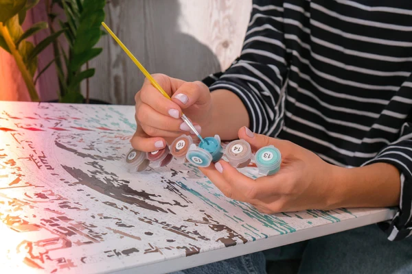 Winder Home Tapyba pagal skaičius – paveikslas, dažai, teptukai, rinkinys „Miestas prie vandens“, 40×50 cm