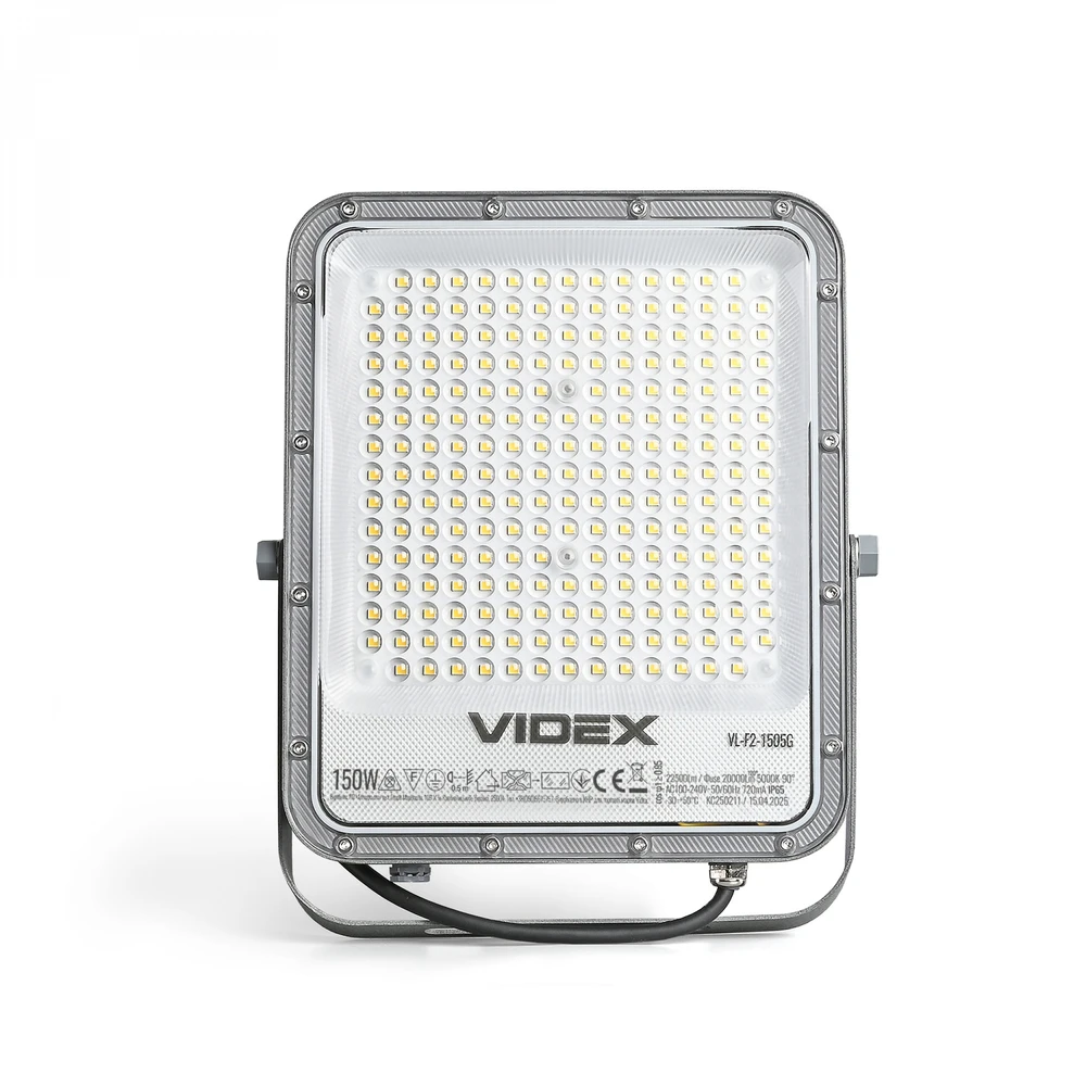 Didelės galios pramoninis LED prožektorius 150W 22 500Lm 5000K IP65 VIDEX VL-F2-1505G – 150W galia ir apsauga nuo įtampos svyravimų