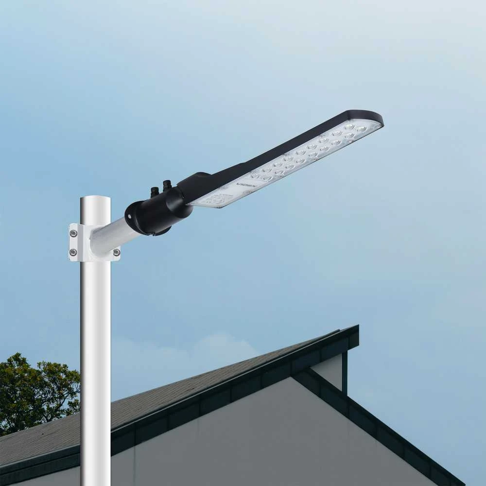 LED gatvės šviestuvas 50W 4500Lm 5000K IP65, VIDEX VL-SLE18-0505 | juodas – Kompaktiška konstrukcija saugiam ir tolygiam kiemų apšvietimui