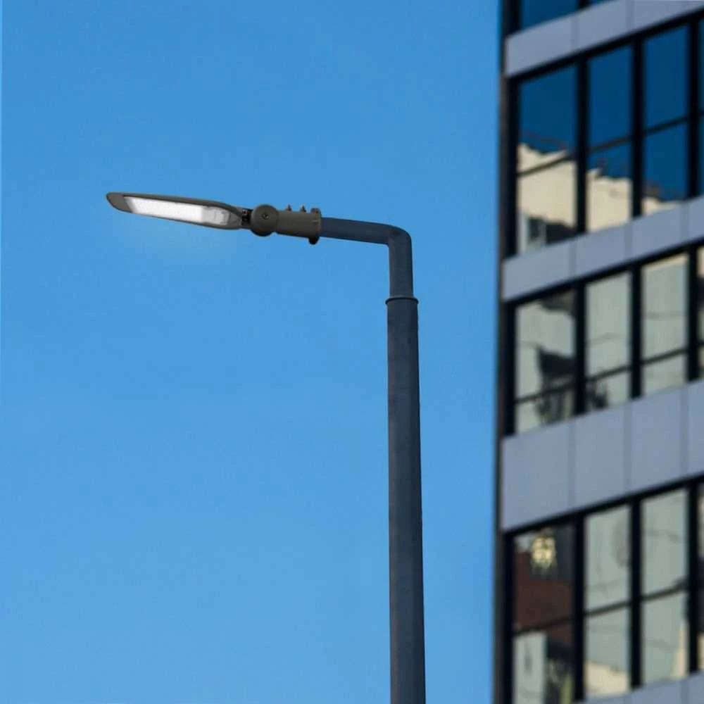 LED gatvės šviestuvas 100W 10000Lm 5000K, VIDEX VLE-SLe14-1005 | STREET-LED-LEYA – Didelis šviesos srautas patikimam didelių automobilių aikštelių apšvietimui