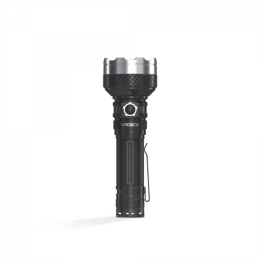 Įkraunamas kišeninis LED žibintuvėlis 4xLuminus SST40 20W, 5500Lm 5000K, Li-ion 21700 4000mAh, VIDEX VLF-A505C – Keturios LED diodai ir 500m spindulio atstumas