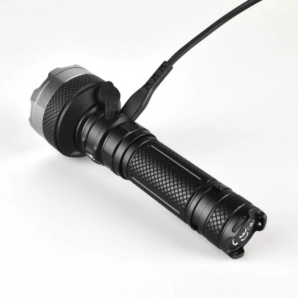 Įkraunamas kišeninis LED žibintuvėlis 4xLuminus SST40 20W, 5500Lm 5000K, Li-ion 21700 4000mAh, VIDEX VLF-A505C – Keturios LED diodai ir 500m spindulio atstumas