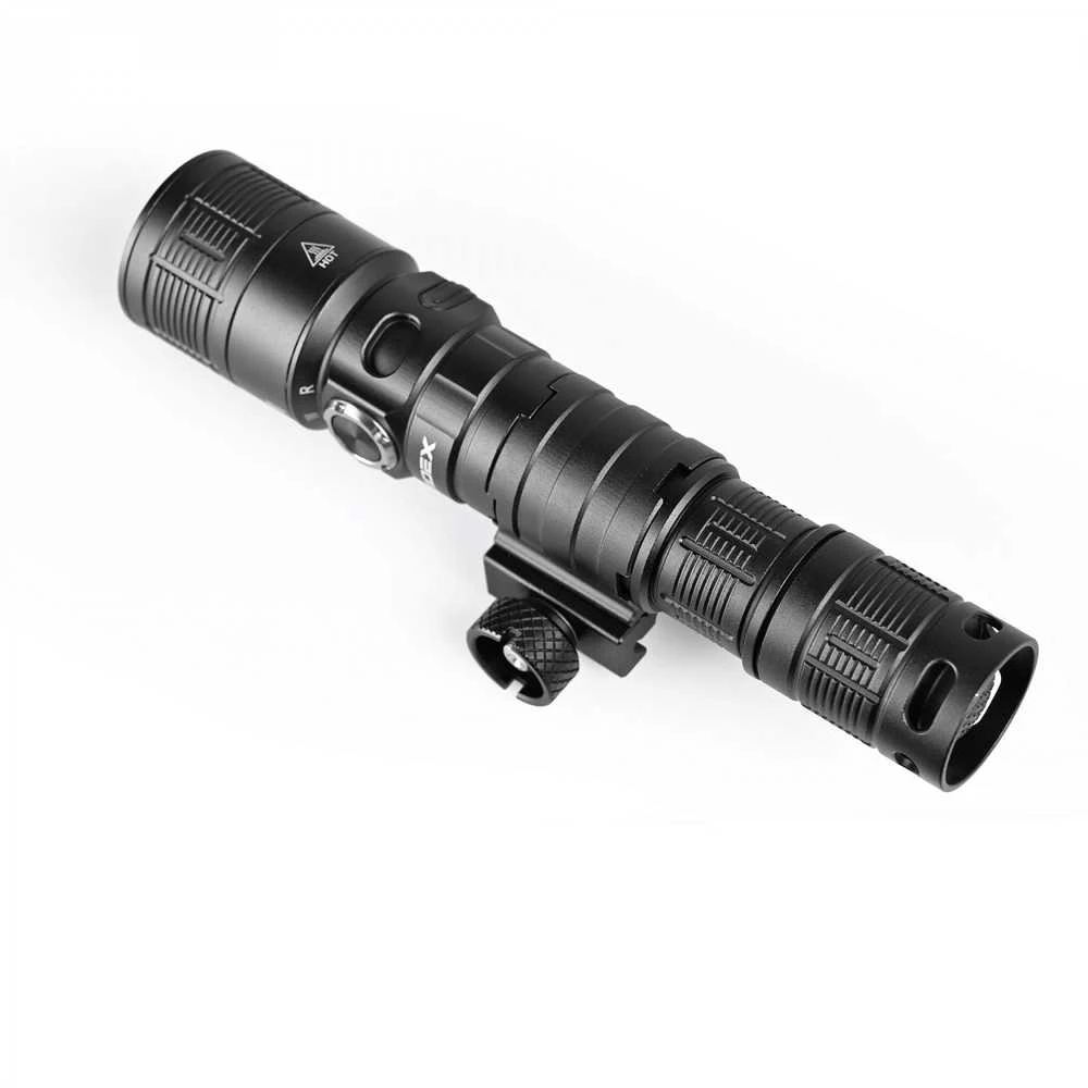 Taktinis LED žibintuvėlis Luminus SST40 10W, Balta/Raudona šviesa, Priartinimas, 1000Lm 5000K, Li-ion 18650 2200mAh, VIDEX VLF-AT366 – Ginklo laikiklis