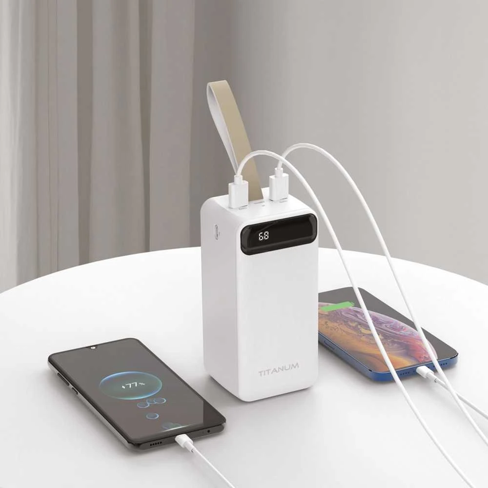 Didelės galios išorinė baterija 50000mAh 22.5W, Micro USB / Type-C / 2xUSB, greitas įkrovimas, balta, TITANUM TPB-741S-W Baltas – Super talpus nešiojamas energijos blokas nešiojamų kompiuterių ir telefonų daugkartiniam greitam krovimui