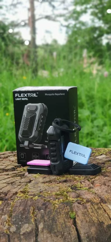 Nešiojamas uodus atbaidantis Flextail Light Repel (juodas)