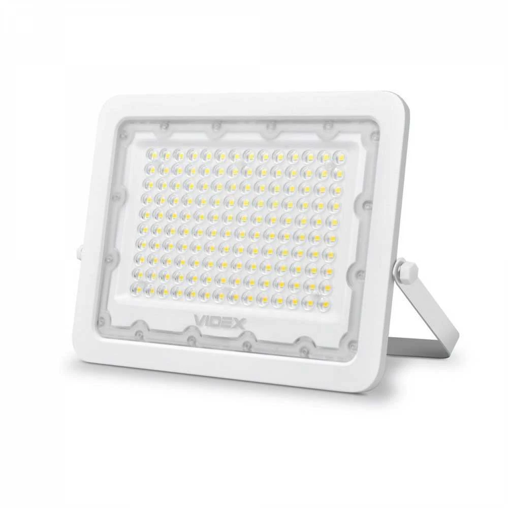 LED prožektorius 100W 9000Lm 5000K IP65, VIDEX VLE-F2e-1005W | LUCA – Sustiprintas aliuminio radiatorius ilgalaikiam aušinimui