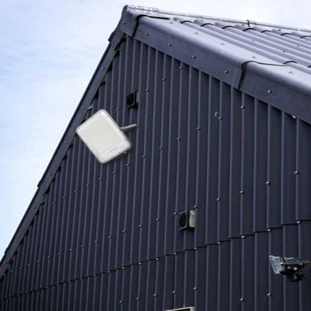 Didelės galios pramoninis LED prožektorius 200W 24000Lm 5000K IP65, VIDEX VL-F2-2005G | DAVIS – Apsauga nuo įtampos šuolių
