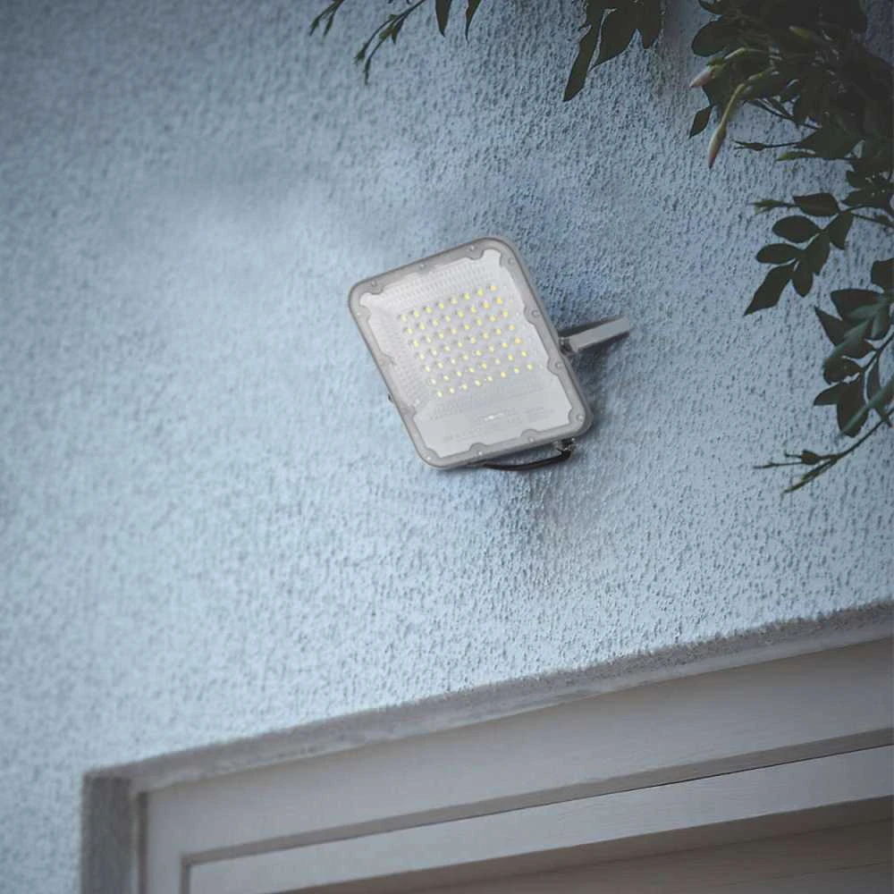 Didelės galios pramoninis LED prožektorius 30W 3900Lm 5000K IP65, VIDEX VL-F2-305G | DAVIS – Apsauga nuo įtampos šuolių