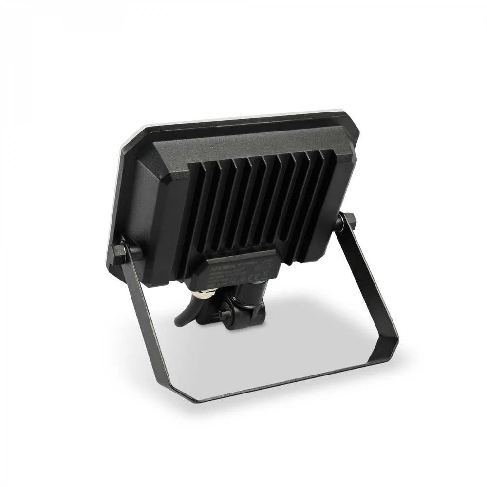 LED prožektorius su jutikliu 30W 2400Lm 5000K IP65, VIDEX VLE-F3-0305B-S – Reguliuojamas PIR judesio jutiklis (SENS/TIME/LUX)