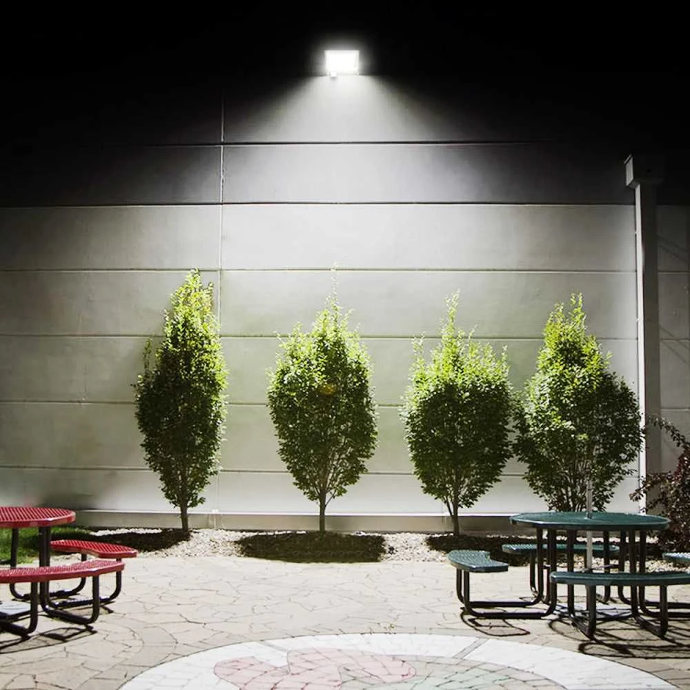 LED prožektorius su jutikliu 50W 4500Lm 5000K IP65, VIDEX VLE-F2e-505W-S | LUCA – Reguliuojamas PIR judesio jutiklis (SENS/TIME/LUX)
