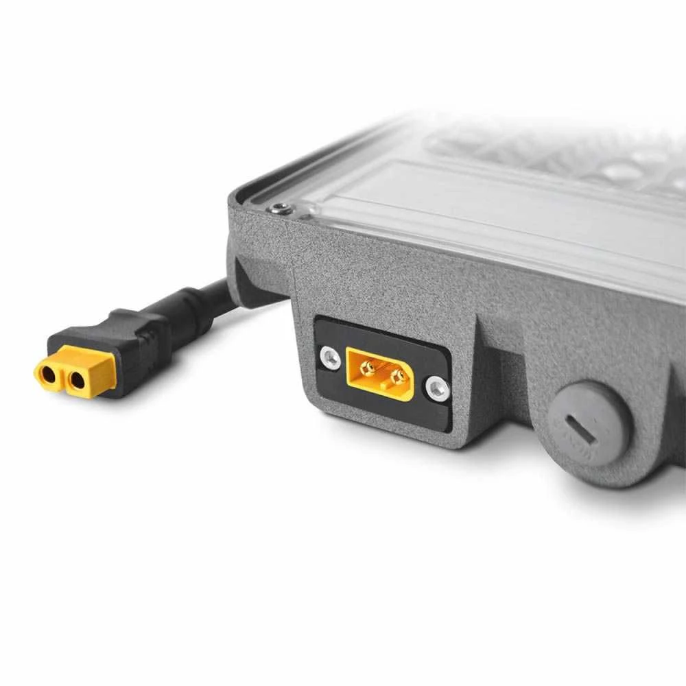 Saulės LED prožektorius su saulės baterija 20Wh 600Lm 5000K IP65 LiFePO4 5000 mAh 3.2V 10W, VIDEX VLE-FSO-205 – Monokristalinė baterija visiškai nepriklausomybei nuo elektros tinklo