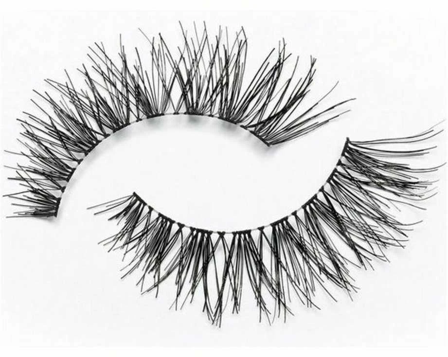 "Eylure Fluttery Light Lashes" Klijuojamos blakstienos 117