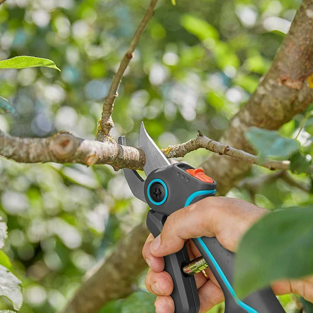 Gardena akumuliatorinis sekatorius AssistCut