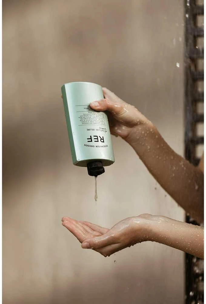 REF Weightless Apimties suteikiantis Šampūnas, 100 ml