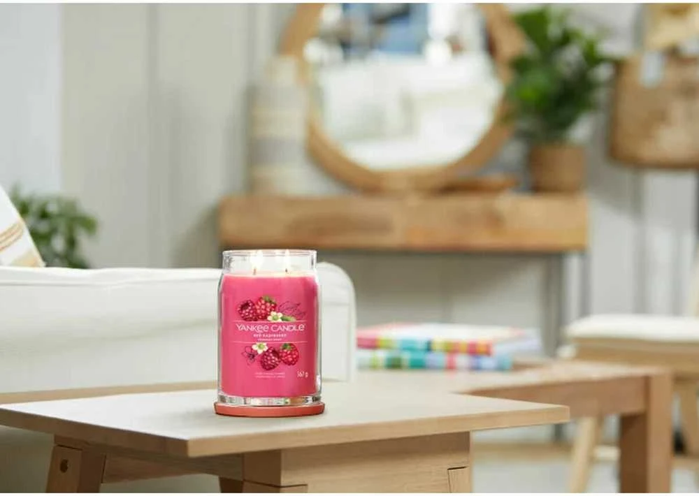 Yankee Candle Aromatinė žvakė "Signature" didelė stiklinė Raudonoji avietė 567 g