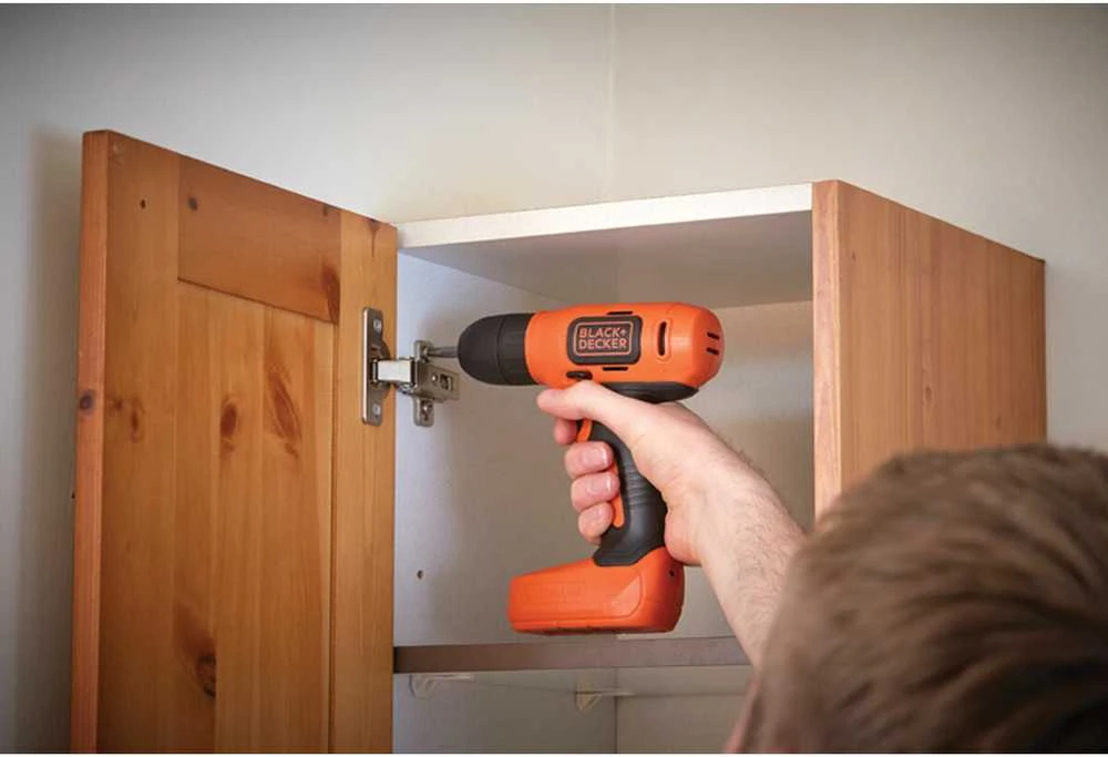 Black & Decker Juodas & Decker wiertarko-wkrętarka akumuliatorinė 7,2V, Juodas & Decker [BDCD8-QW] 1,5Ah, Li-Ion
