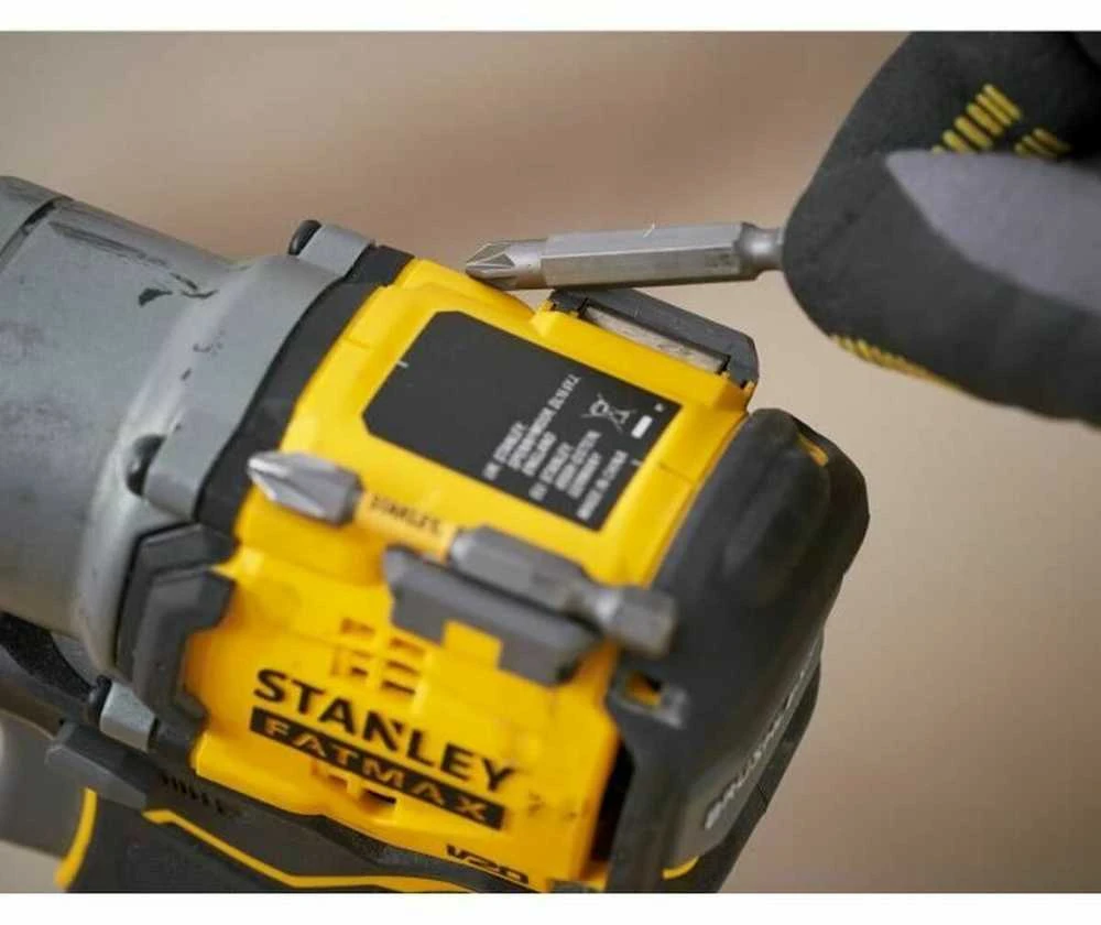 Smūginis suktuvas-gręžtuvas Stanley SFMCF830B-XJ; 18 V (be akumuliatoriaus ir pakrovėjo)